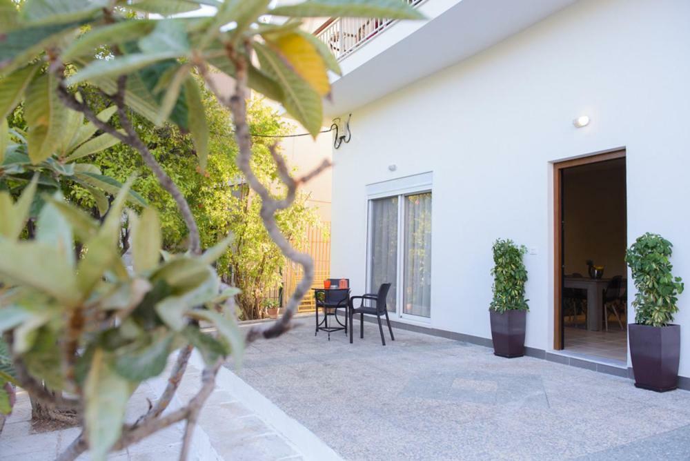 Beautiful House In Alimos Near To The Beach And Metro Athens Exterior photo