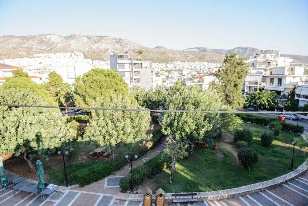 Beautiful House In Alimos Near To The Beach And Metro Athens Exterior photo